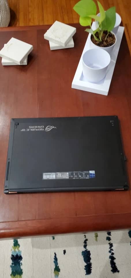 ASUS ROG Zephyrus GX531GX Computers 1TB 16GB New