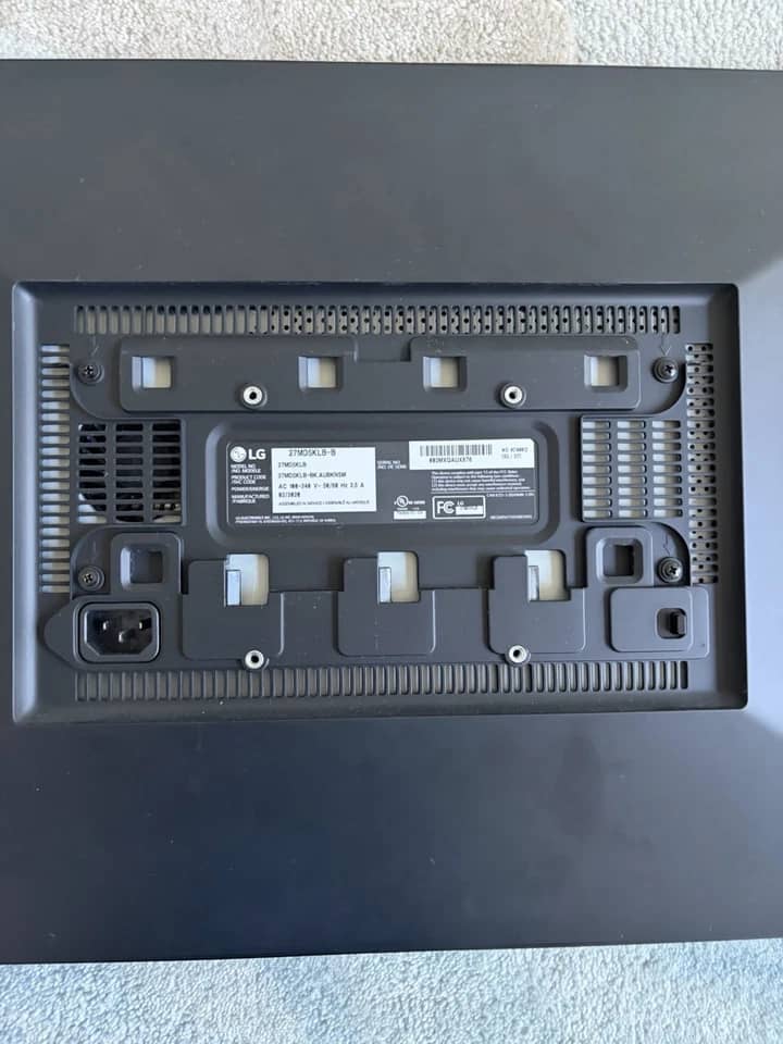 LG 27MD5KLB Monitors Black For parts or not working