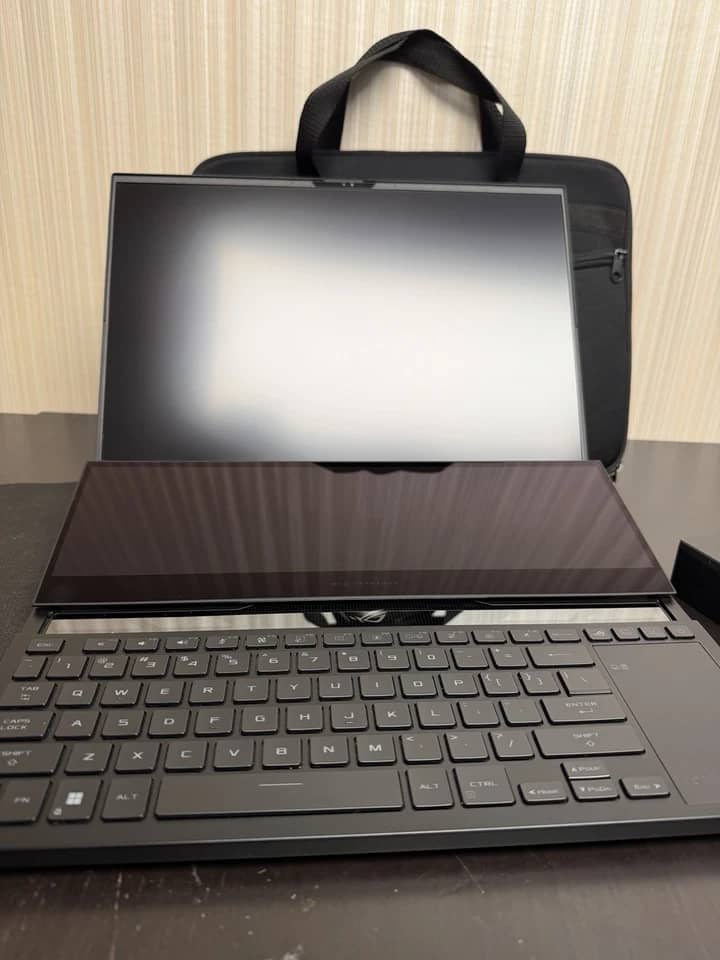 ASUS ROG Zephyrus GX650 Computers 2TB 64GB Refurbished - Good