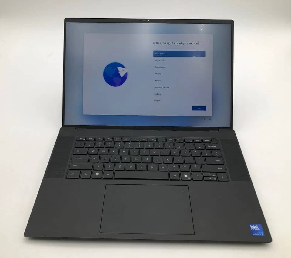 Dell Precision 5690 Computers 1TB 32GB Used - Good