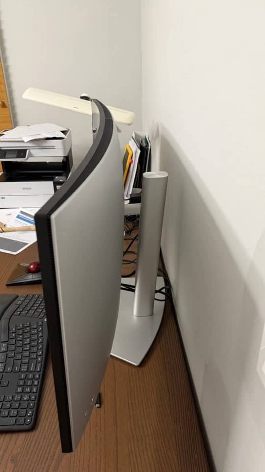 Dell U4025QW Monitors New