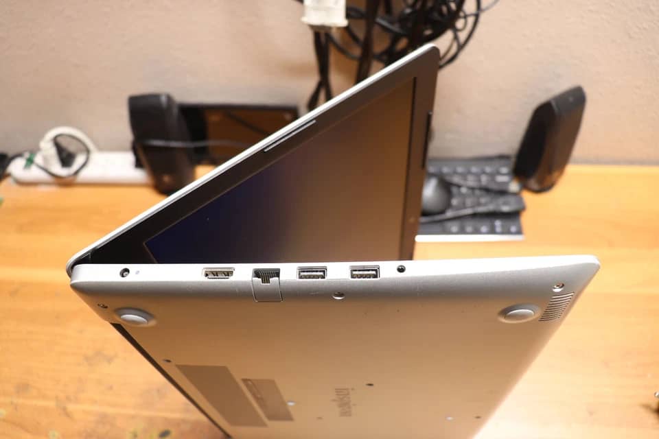 Dell Inspiron 15 3583 Computers 256GB 8GB Used - Good