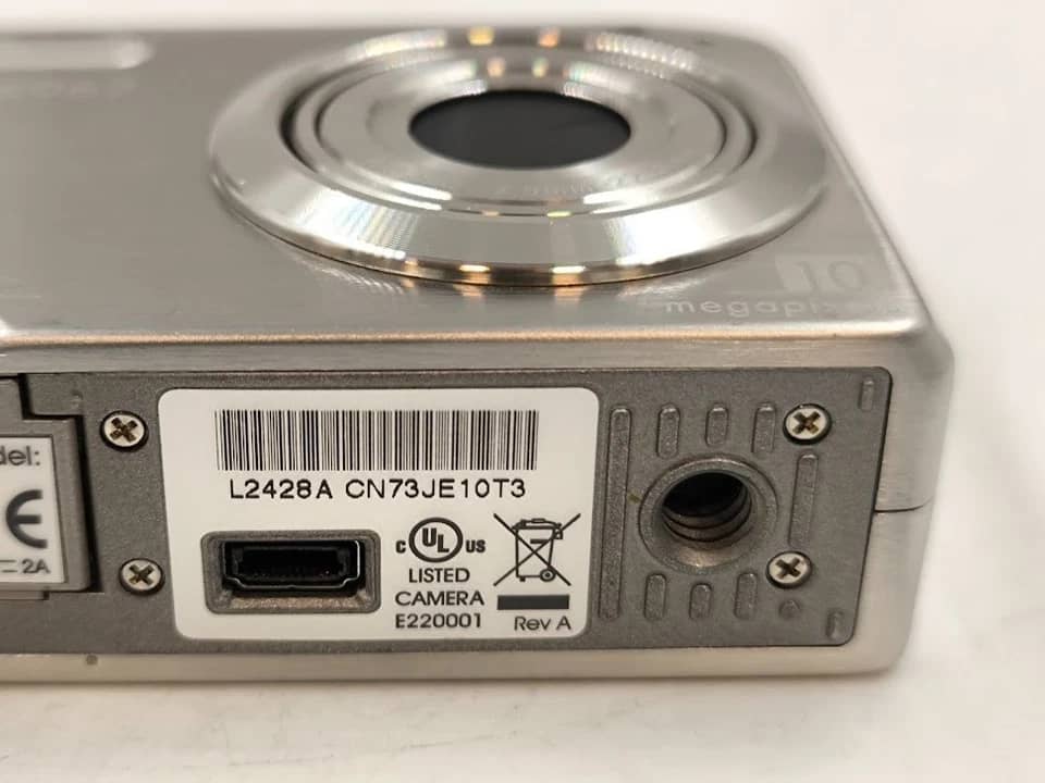 HP Photosmart R967 Digital Cameras Silver Used - Good
