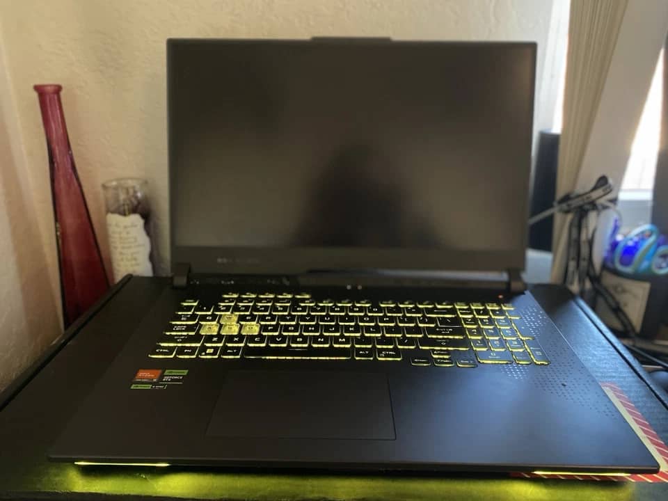 ASUS ROG Strix G713PV Computers 1TB 16GB Refurbished - Excellent
