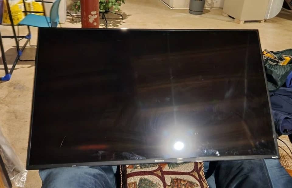 Hisense 50R6E TVs Used - Good
