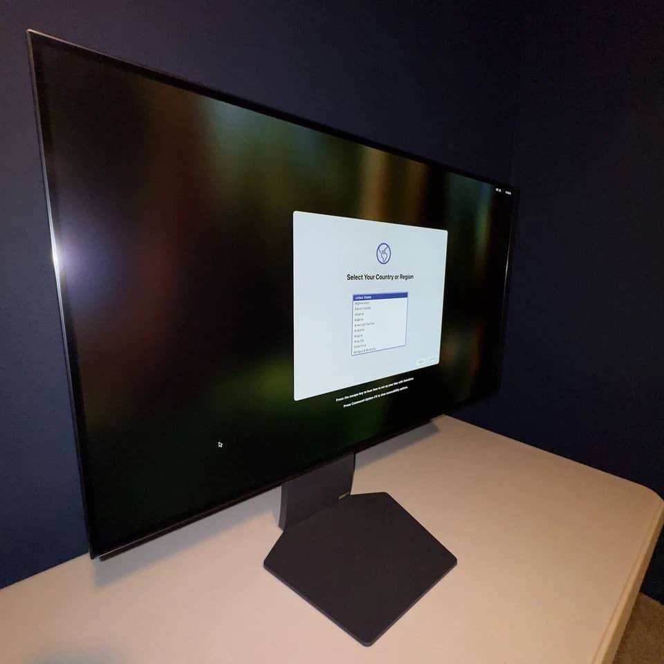 LG 32GS95UE Monitors Black New