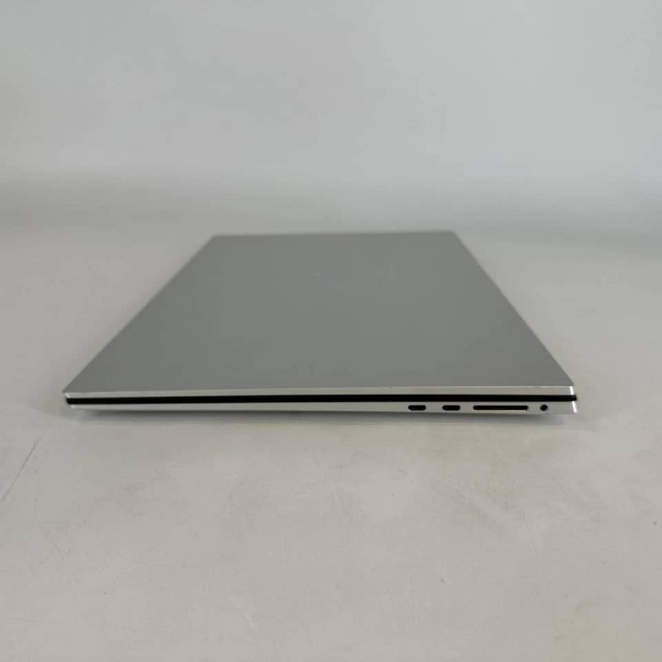 Dell XPS 17 9730 Computers 1TB 32GB Refurbished - Excellent
