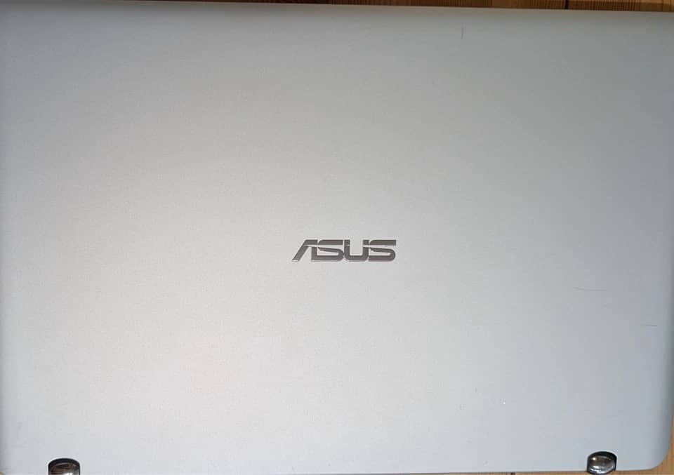 ASUS Vivobook Q504UA Computers 256GB 8GB For parts or not working