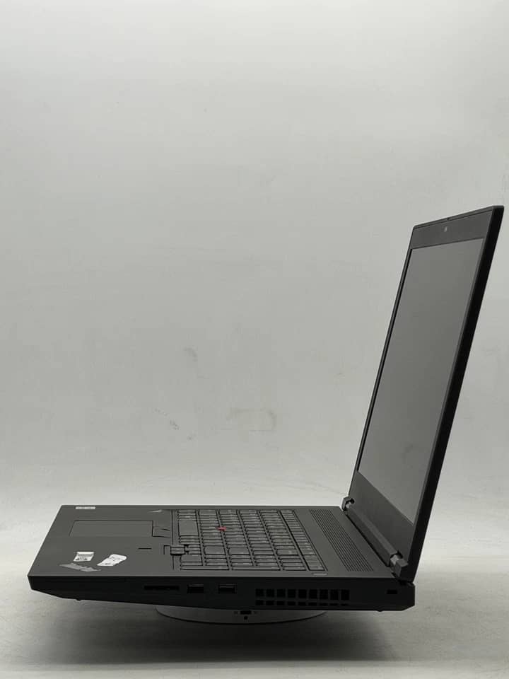 Lenovo ThinkPad P17 Gen 1 Computers 32GB For parts or not working
