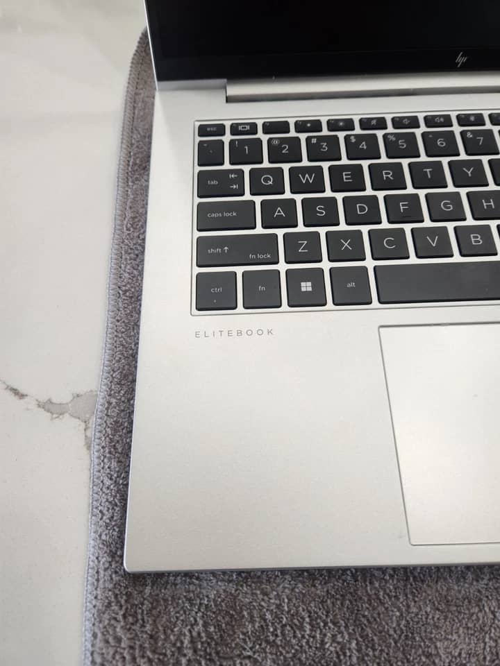 HP EliteBook 1040 G10 Computers 1TB 32GB Used - Like New