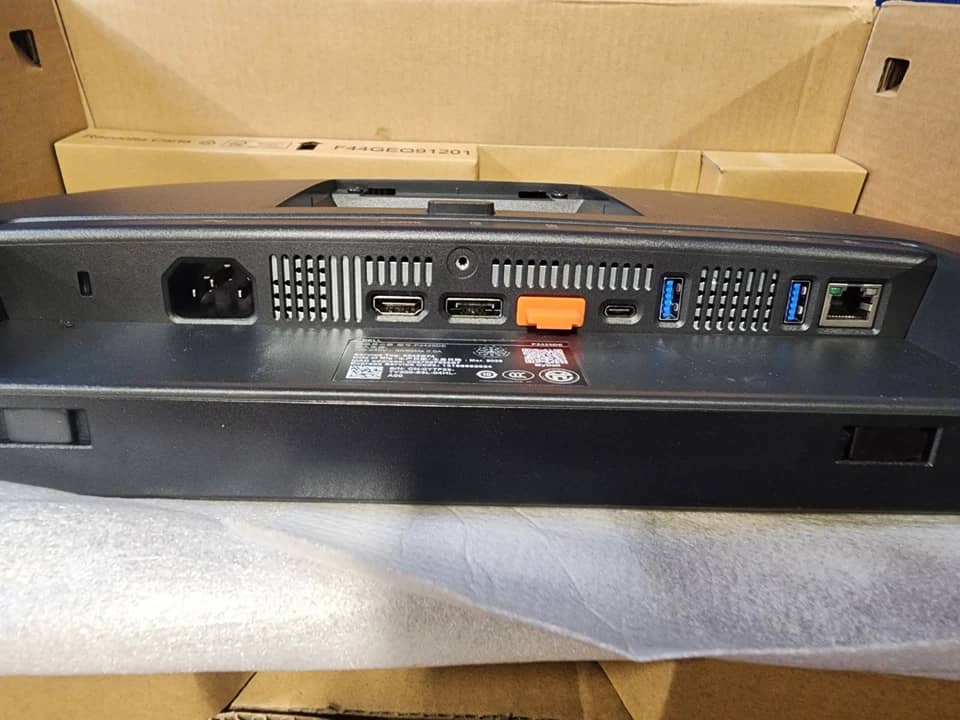 Dell P2425DE Monitors New