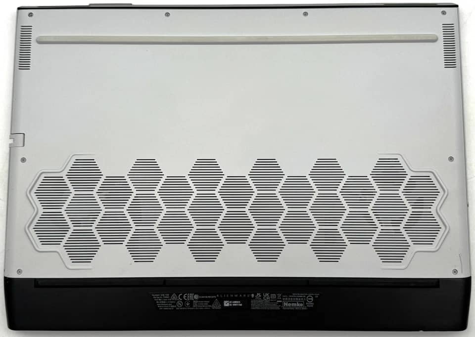 Dell Alienware m17 R3 Computers 512GB 16GB Used - Good