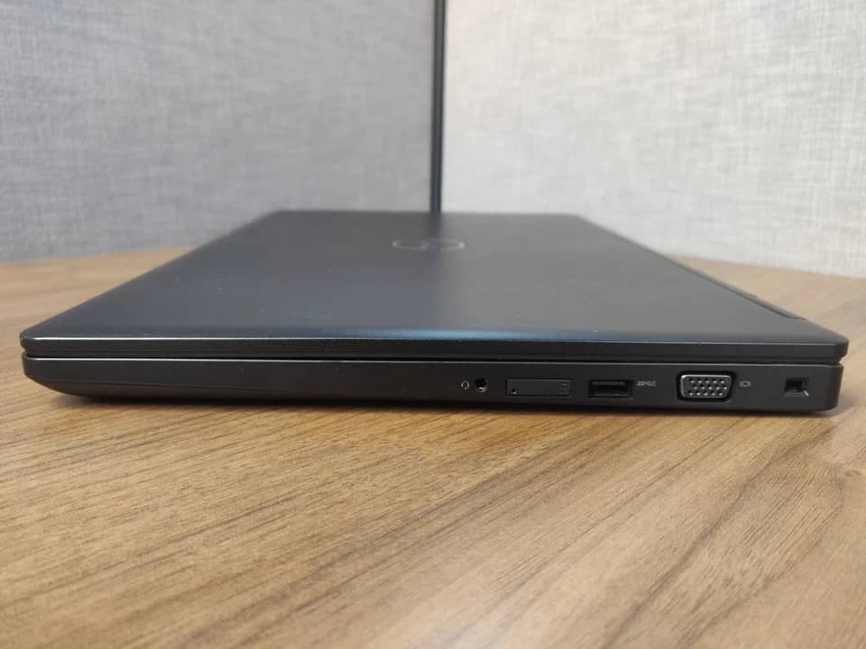 Dell Vostro 5590 Computers 256GB 16GB Refurbished - Acceptable