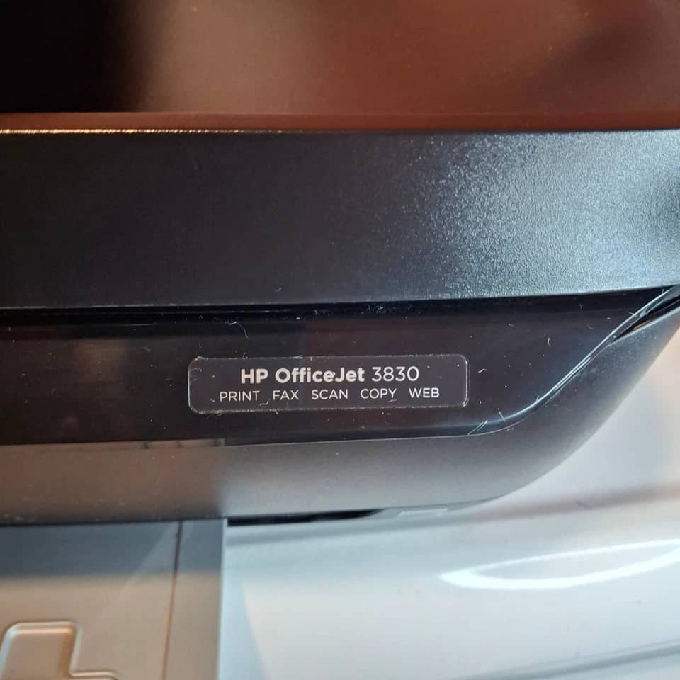 HP HP OfficeJet 3830 Printers Black Used - Good