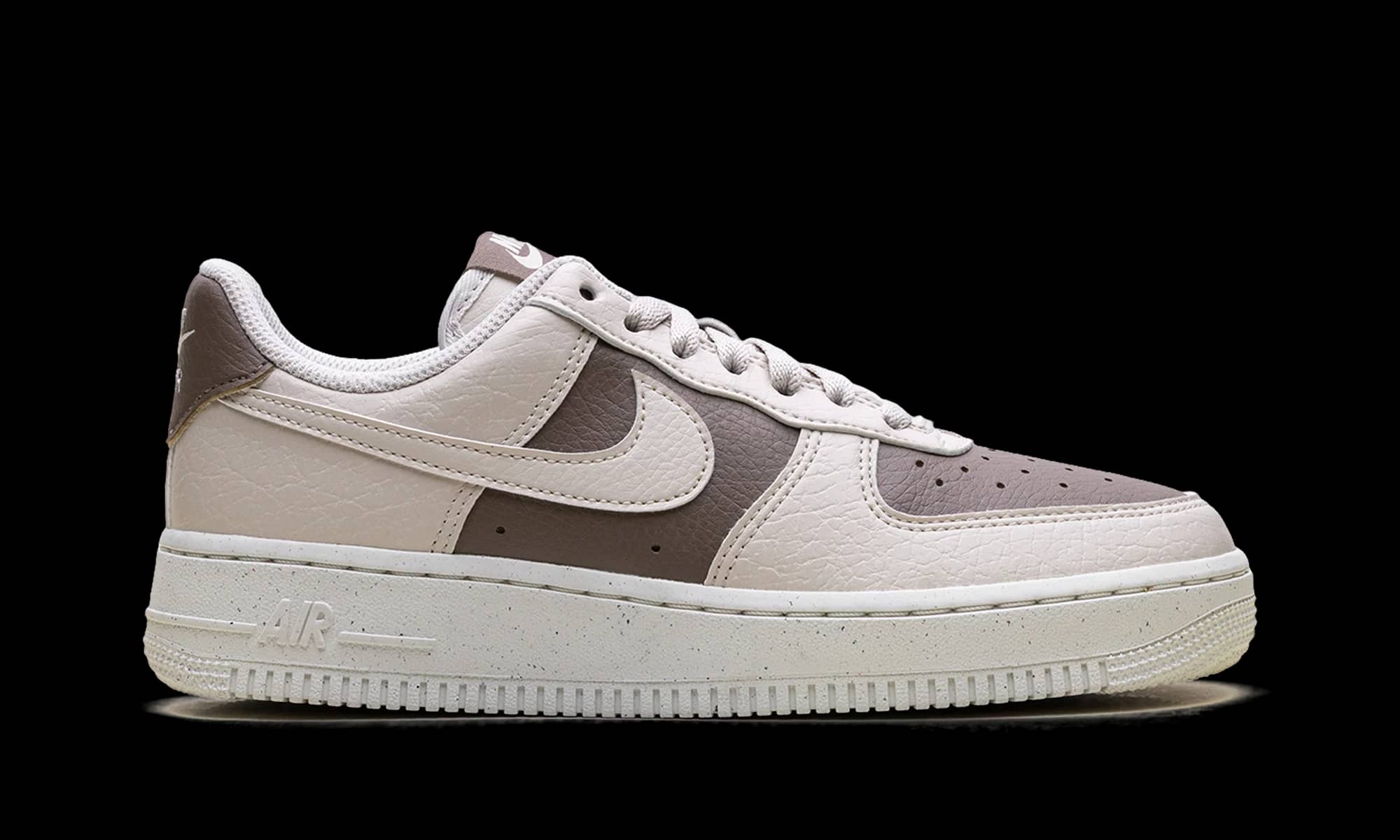 Nike Air Force 1 Low '07 Sneaker Brown 9 New