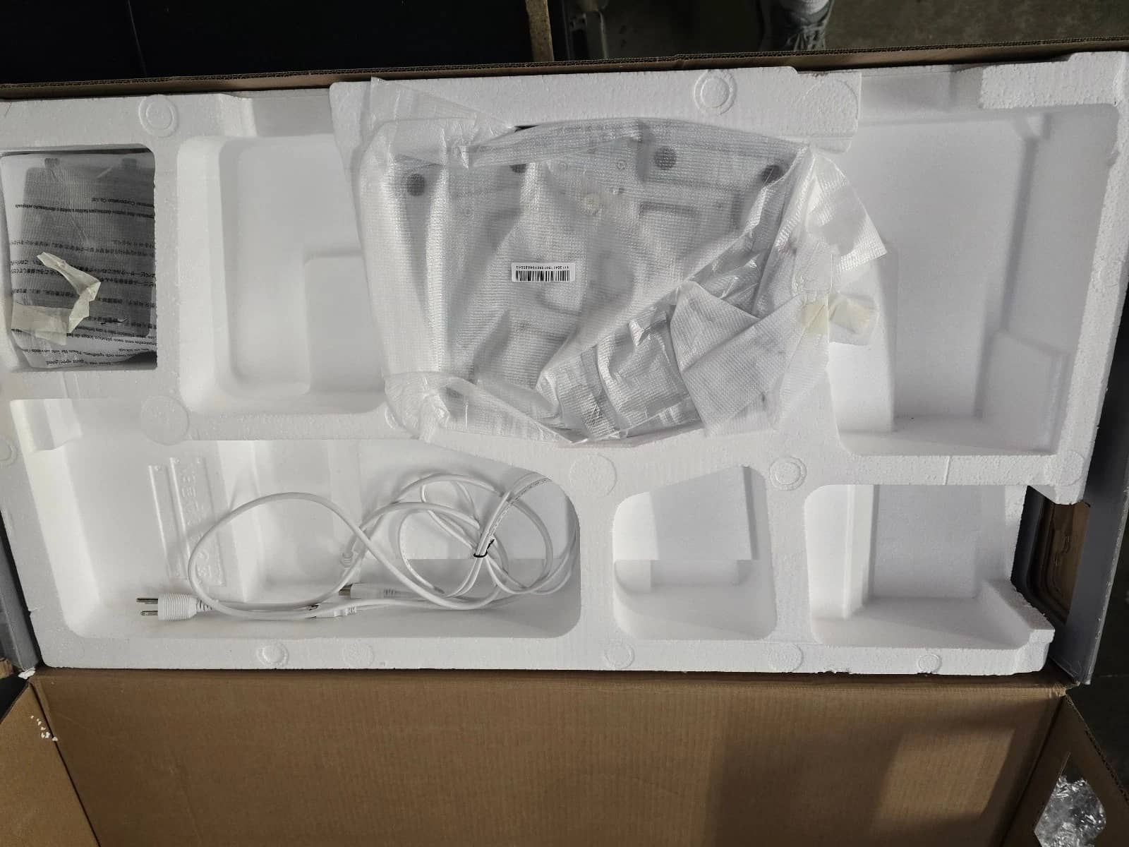 MSI MPG 321URXW QD-OLED Monitors New