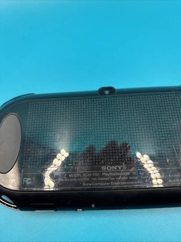 Sony PlayStation Vita (PCH-1000) Video Game Consoles Black Used - Good