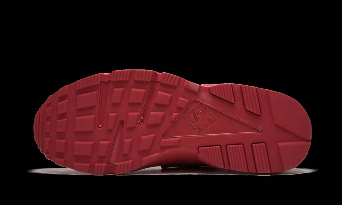 Nike Air Huarache Sneaker Red 6 New