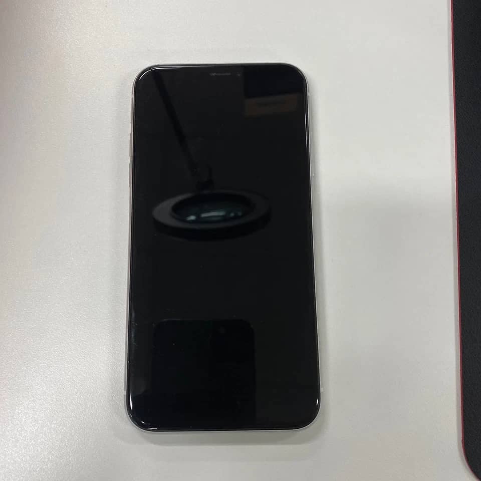 Apple iPhone XR Cell Phones Black AT&T 128GB Open-Box Excellent