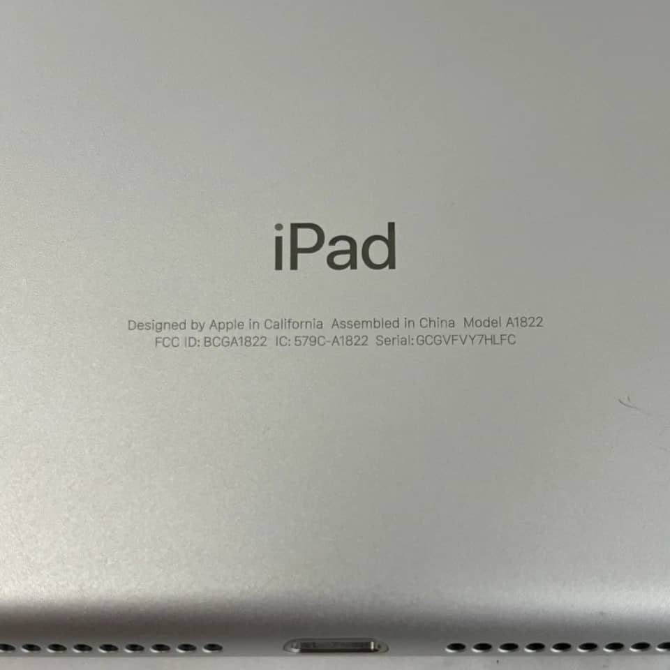 Apple iPad 5 Tablets Silver 32GB Used - Good 9.7"