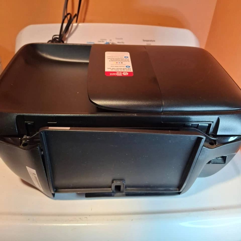 HP HP OfficeJet 3830 Printers Black Used - Good