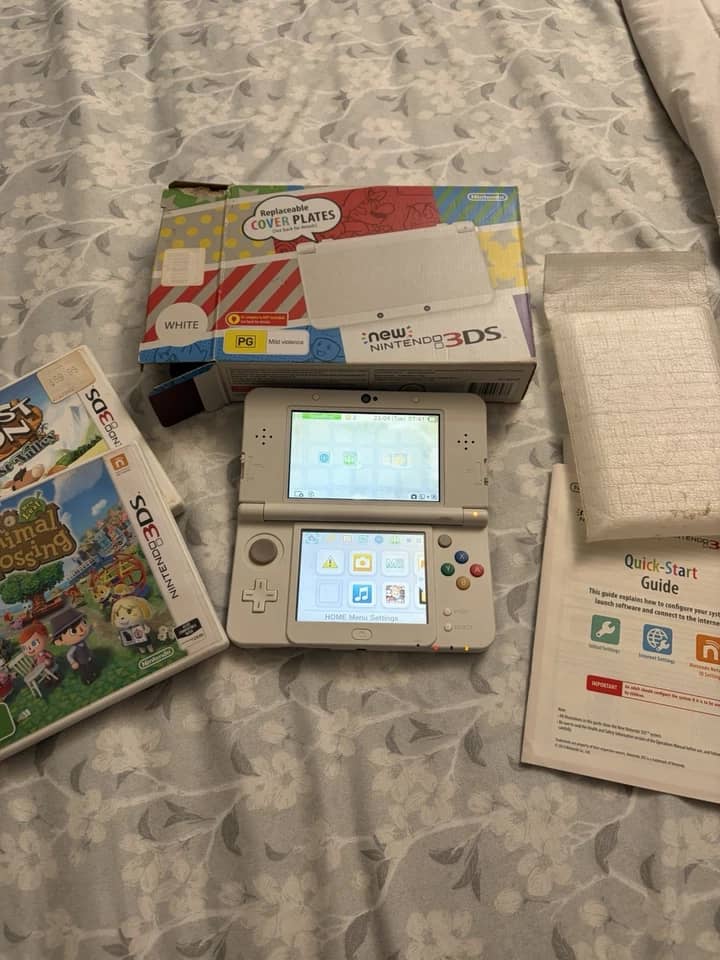 Nintendo New Nintendo 3DS Video Game Consoles Black