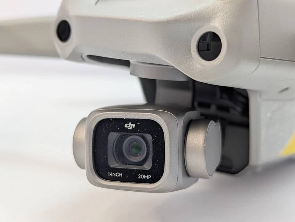 DJI Air 2S Quadcopters & Multirotors For parts or not working