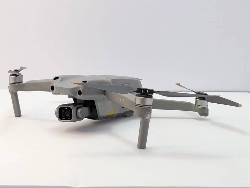DJI Air 2S Quadcopters & Multirotors For parts or not working