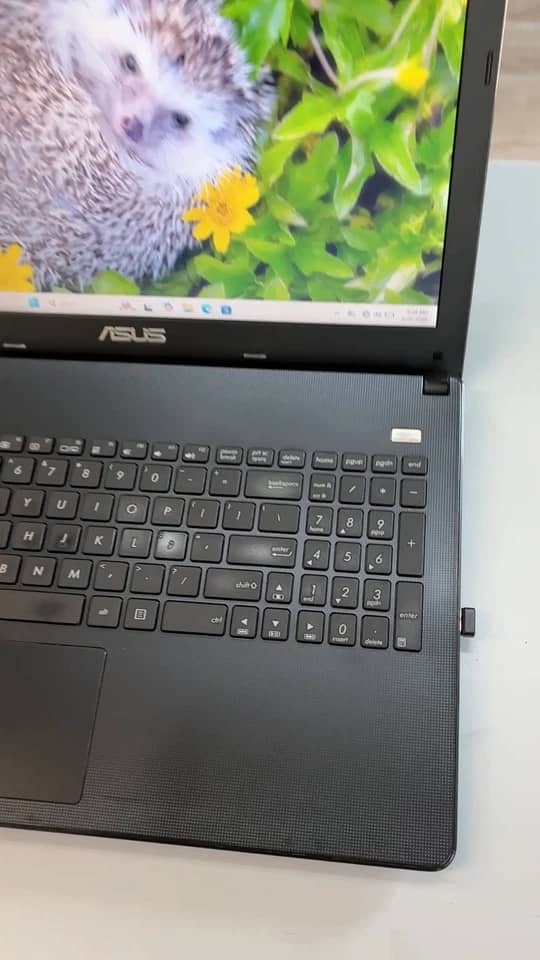 ASUS Vivobook X501A Computers 320GB 4GB For parts or not working
