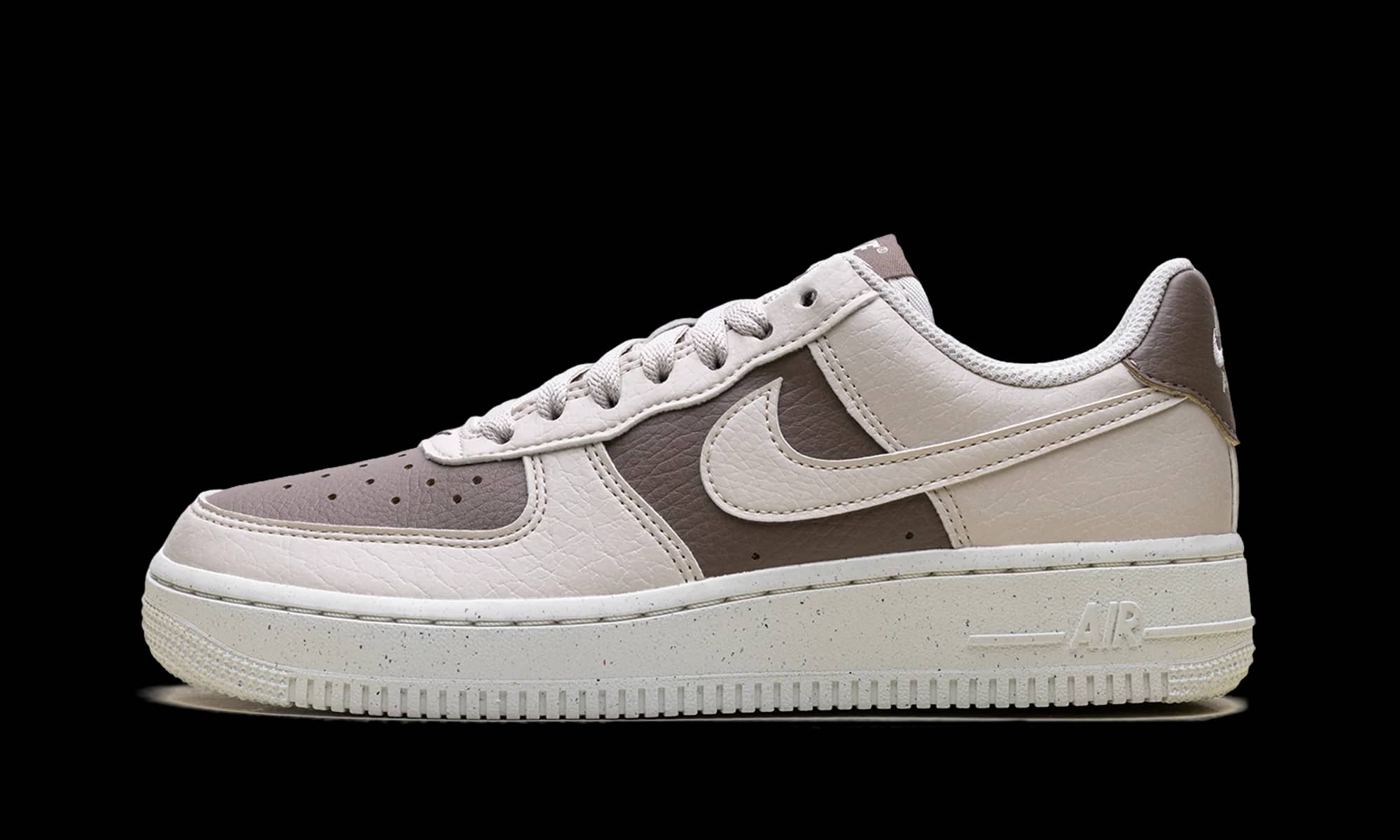Nike Air Force 1 Low '07 Sneaker Brown 9 New