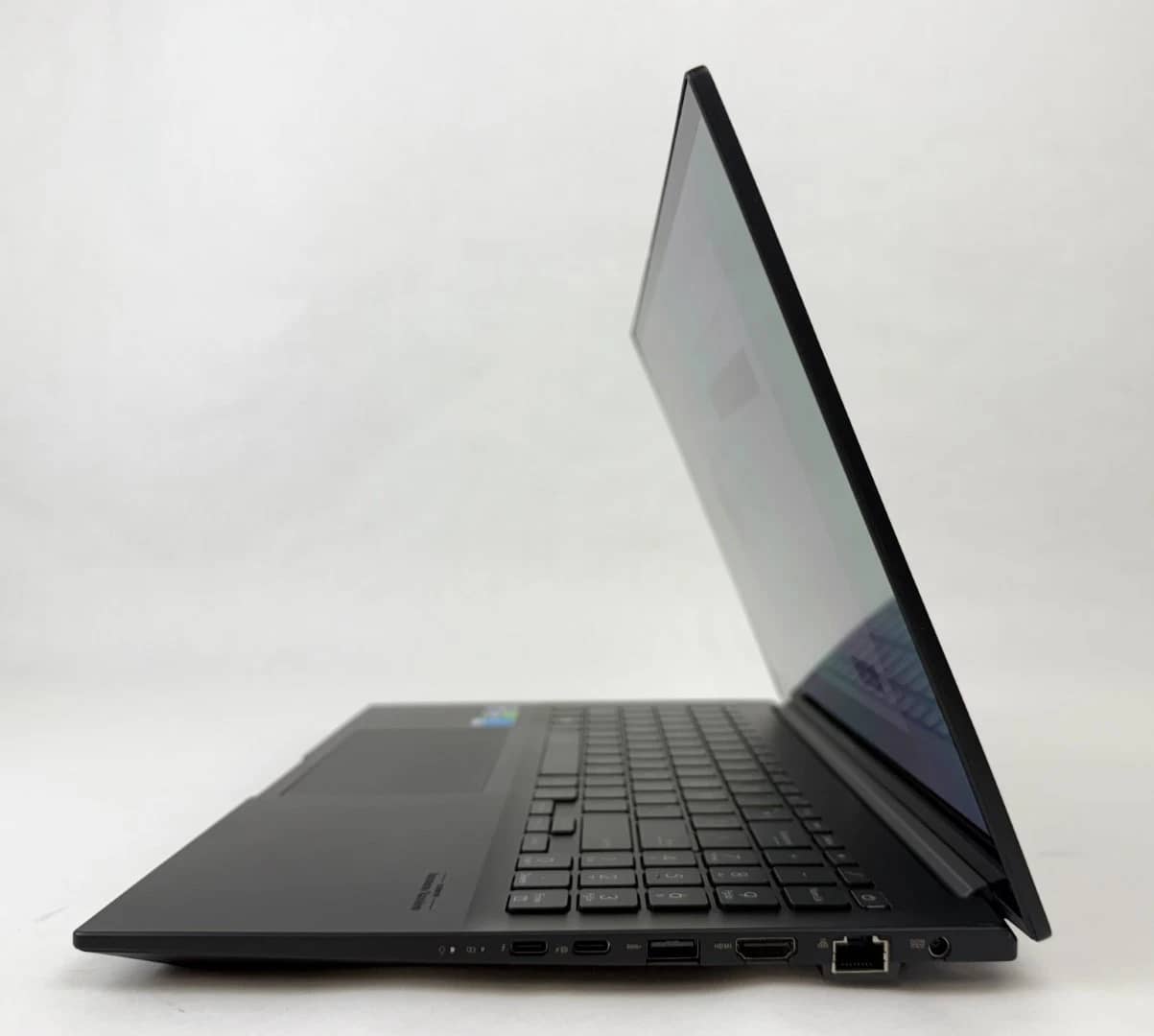 ASUS Vivobook Q540VJ Computers 1TB 16GB Used - Good