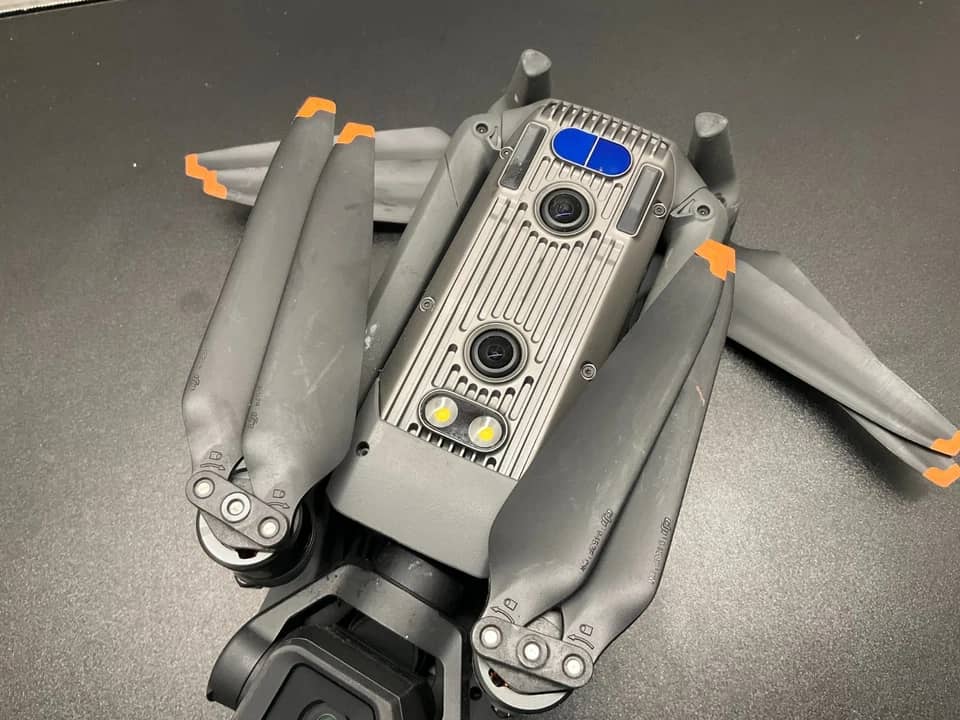 DJI Mavic 3 Classic Quadcopters & Multirotors For parts or not working