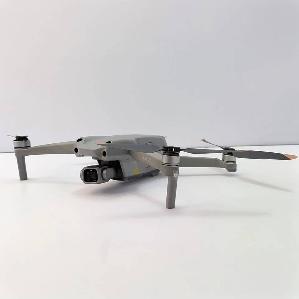 DJI Air 2S Quadcopters & Multirotors For parts or not working