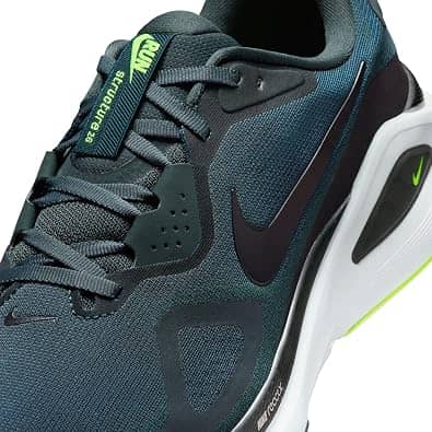 Nike Structure 26 Sneaker Black 9.5 New