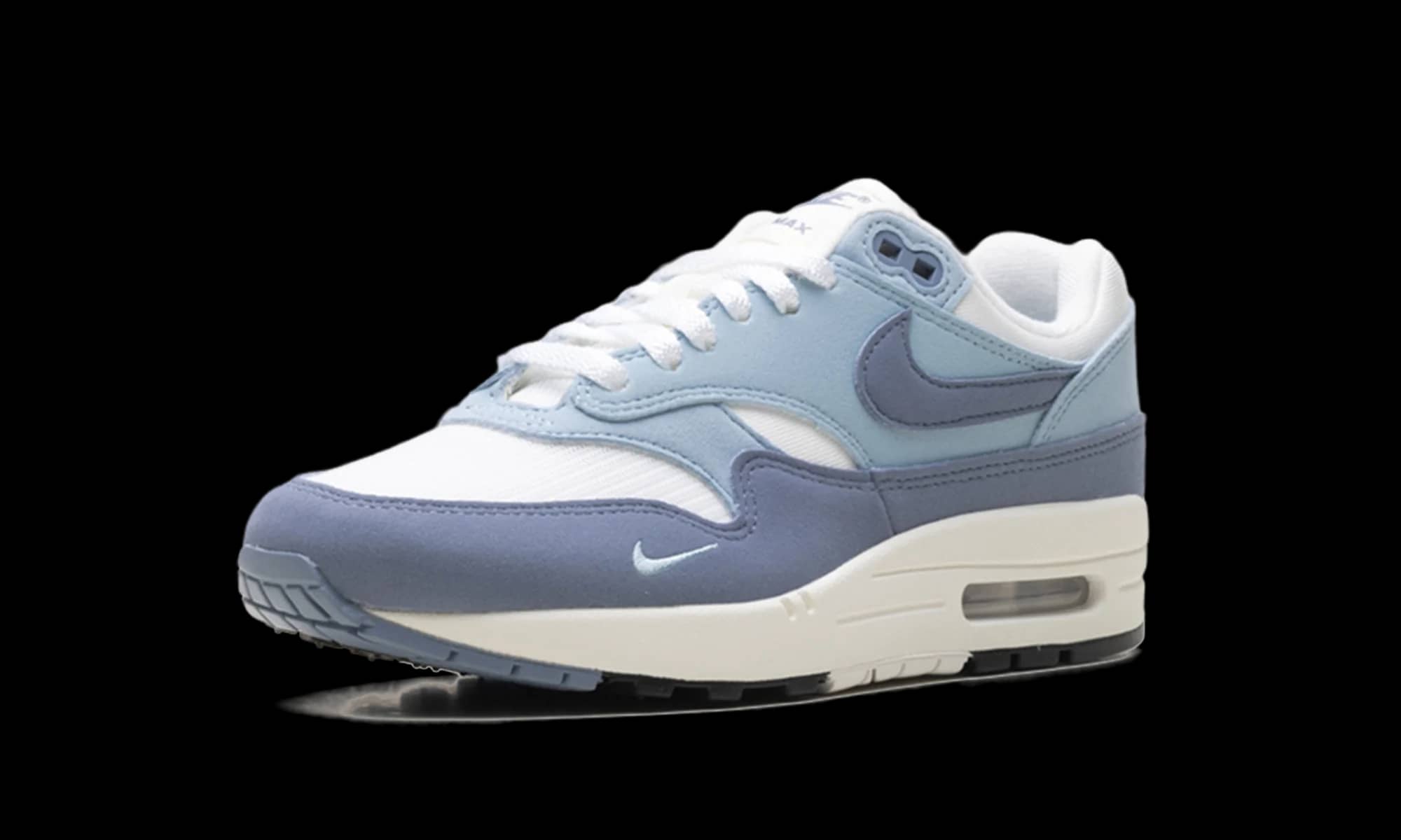 Nike Nike Air Max Sneaker Black Full Size Run New
