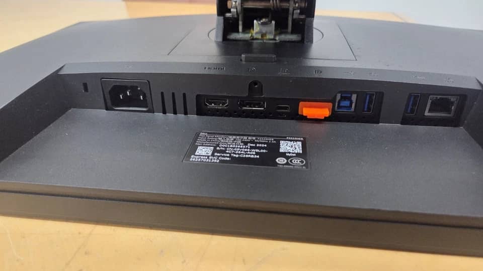 Dell P2424HEB Monitors New