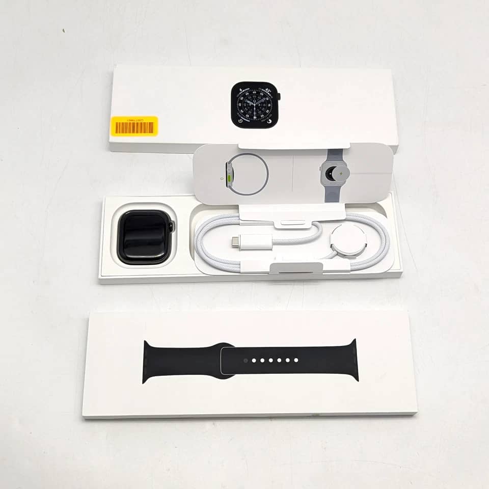 Apple Watch Series 11 Smartwatches Gold 42mm GPS + Cellular Refurbished - Excellent
