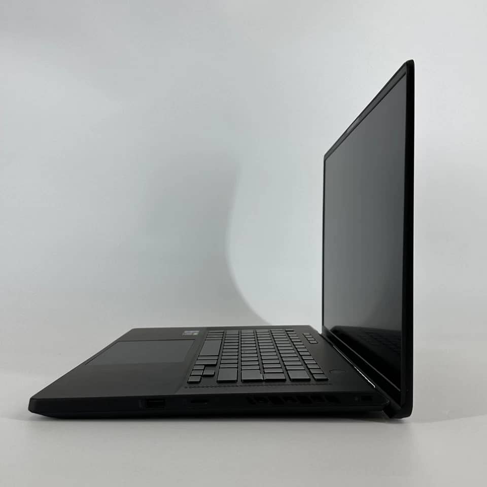 ASUS ROG Zephyrus GX501 Computers 512GB 16GB Used - Good
