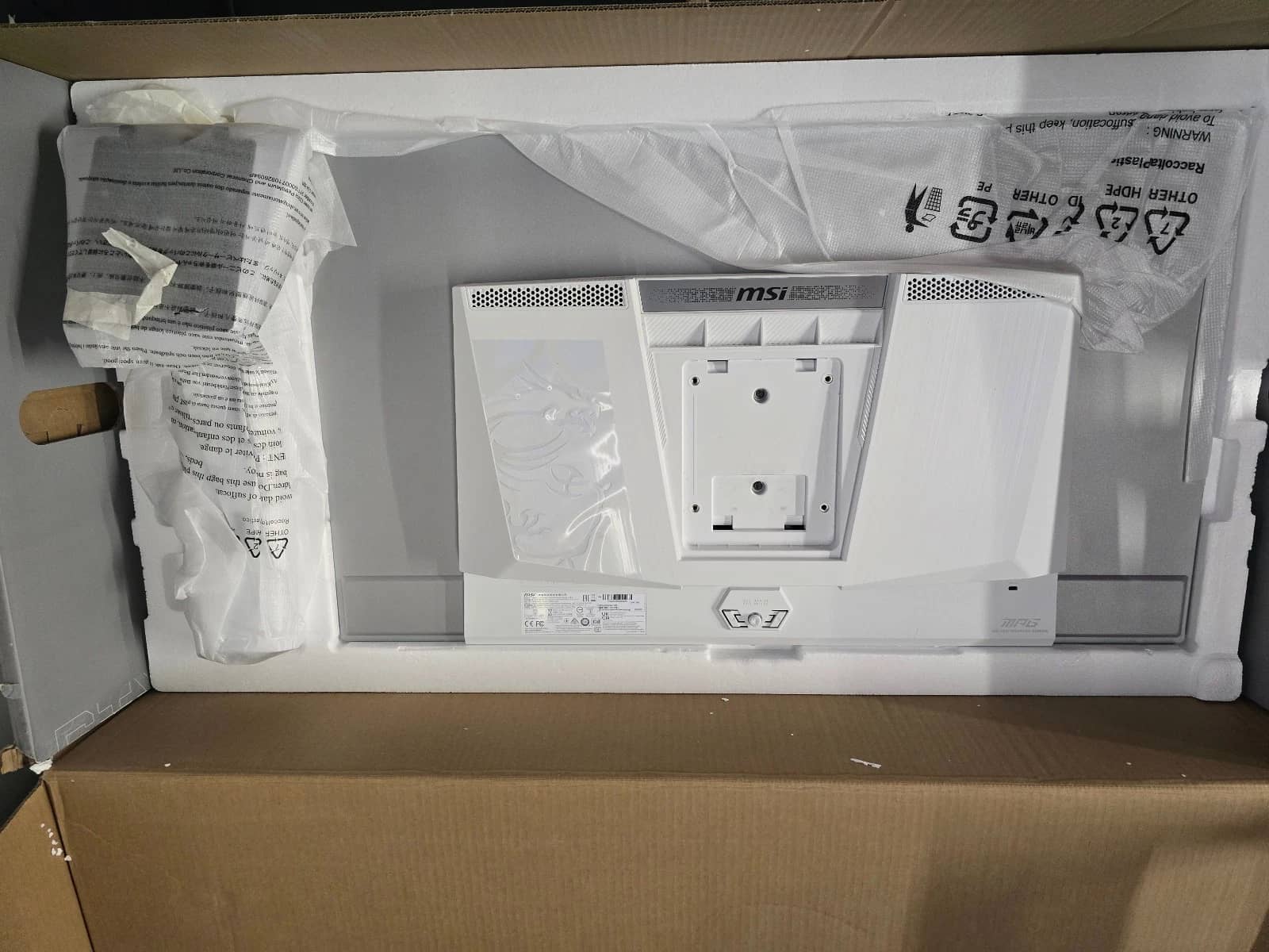 MSI MPG 321URXW QD-OLED Monitors New