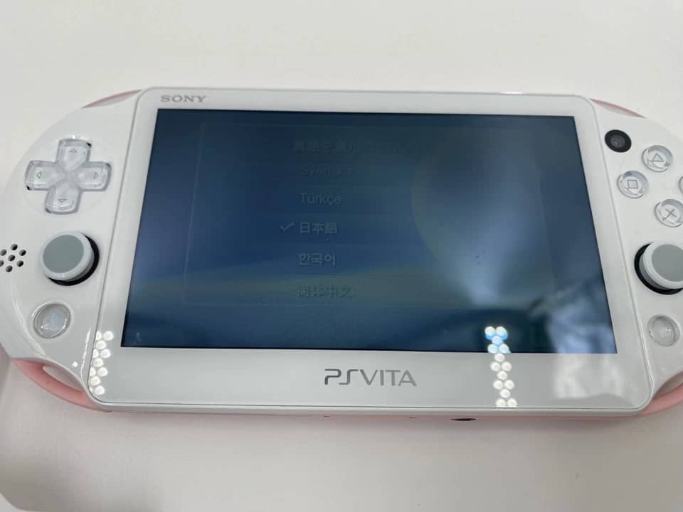 Sony PlayStation Vita (PCH-2000) Video Game Consoles Black Used - Good