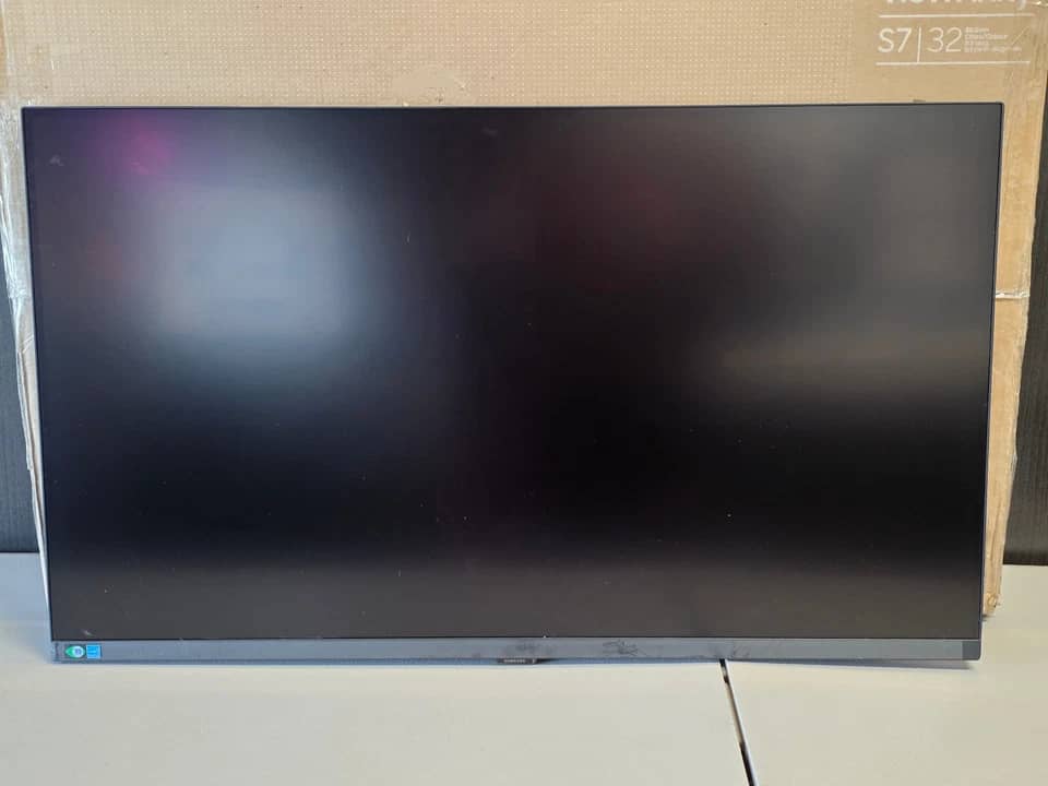 Samsung LS32D702EA Monitors New