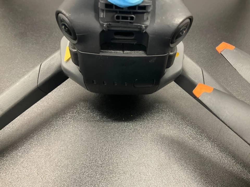 DJI Mavic 3 Classic Quadcopters & Multirotors For parts or not working