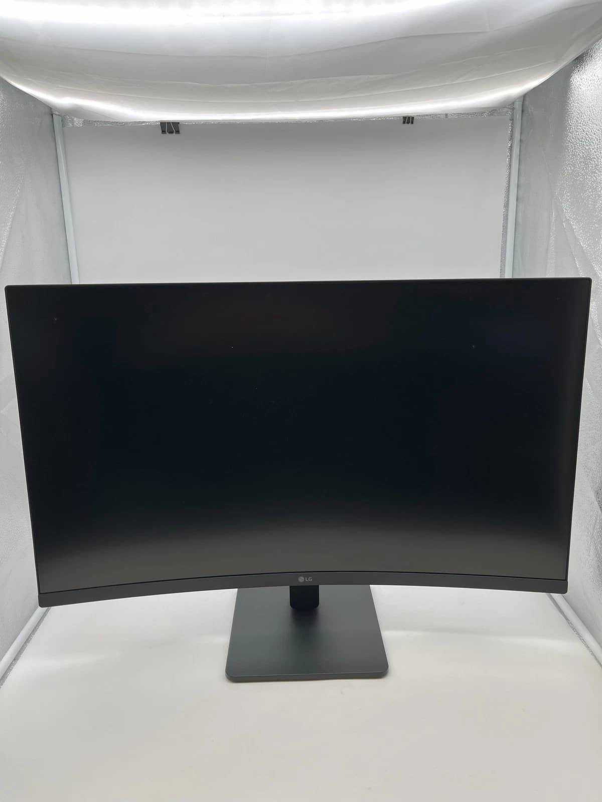 LG 32BR50C-B Monitors New