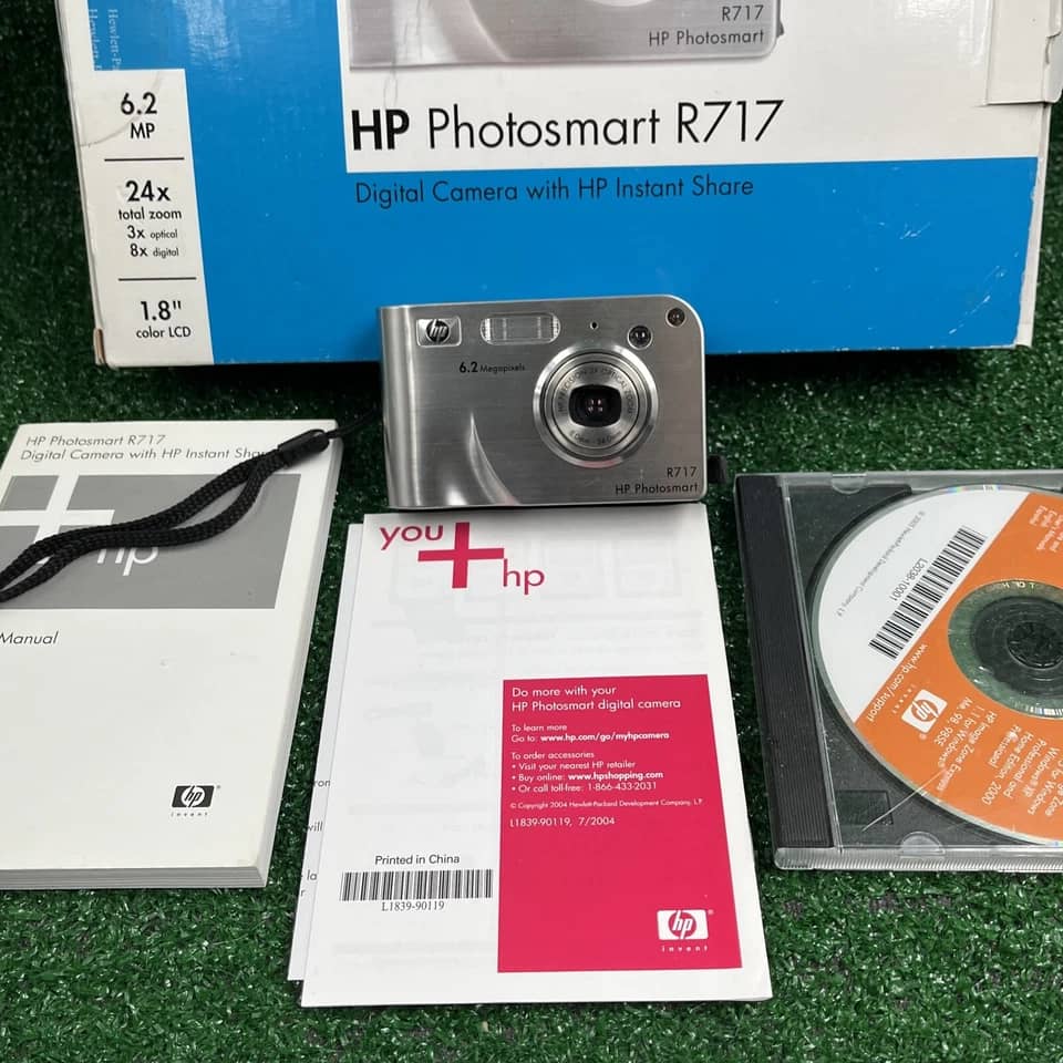 HP Photosmart R707 Digital Cameras Multicolor Used - Good Body Only