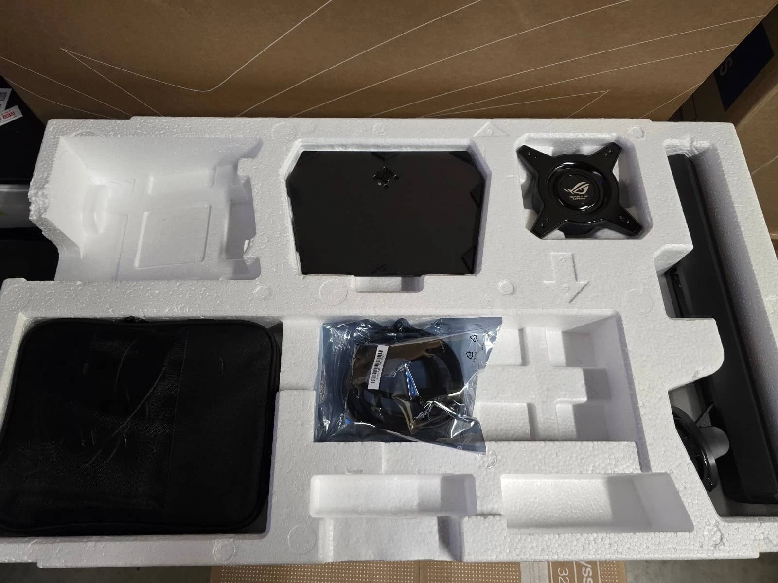 ASUS XG32UCDS Monitors New