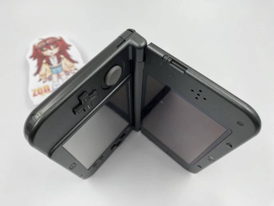 Nintendo New Nintendo 3DS XL Video Game Consoles Black For parts or not working