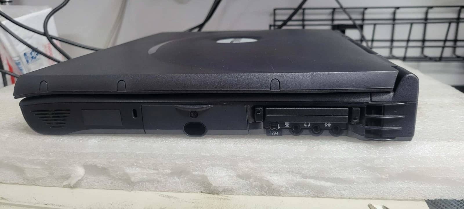 Dell Inspiron 8200 Computers 40 GB 512MB Used - Good