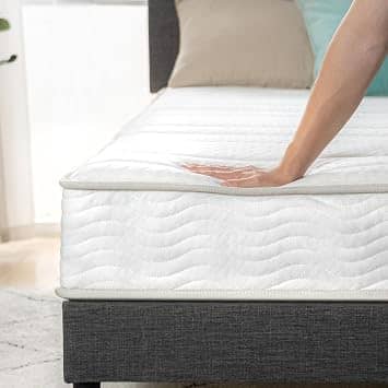 Zinus Foam and Spring Mattress Mattresses New Twin 6"
