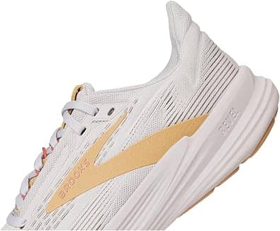 Brooks Revel 8 Sneaker Pink 10.5 New