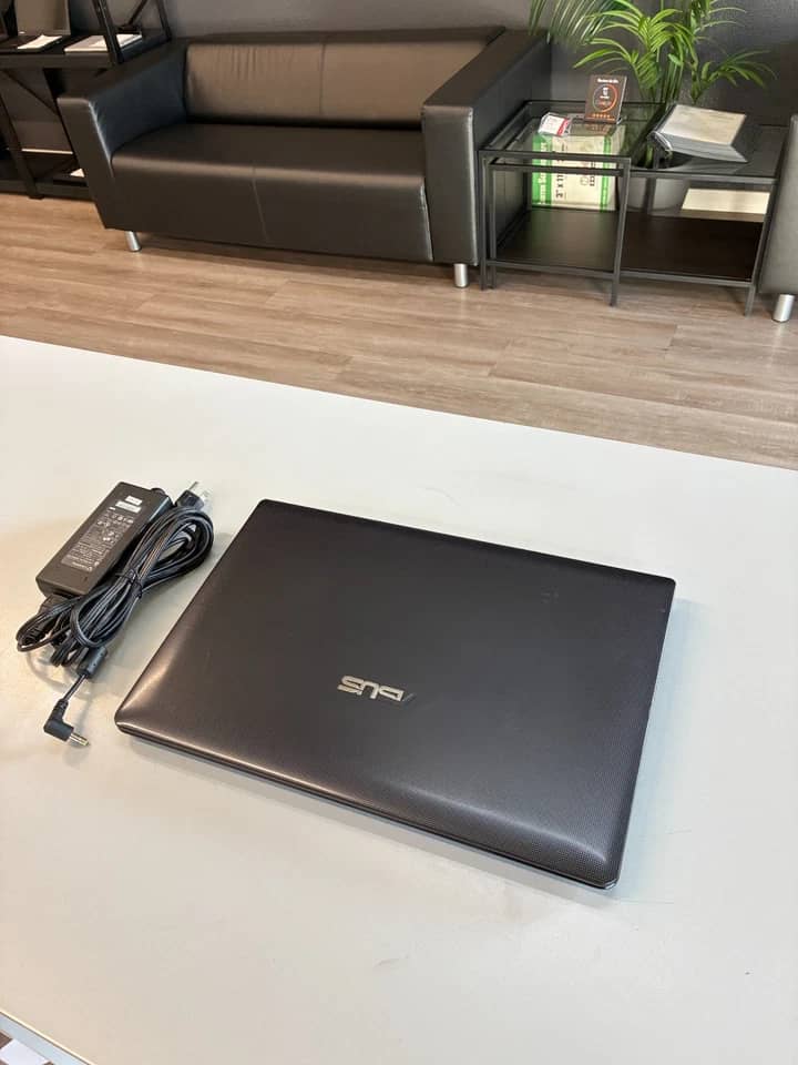 ASUS Vivobook X501A Computers 320GB 4GB For parts or not working
